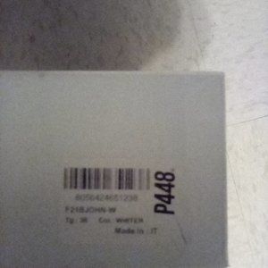 P448 John whiter size 38 women